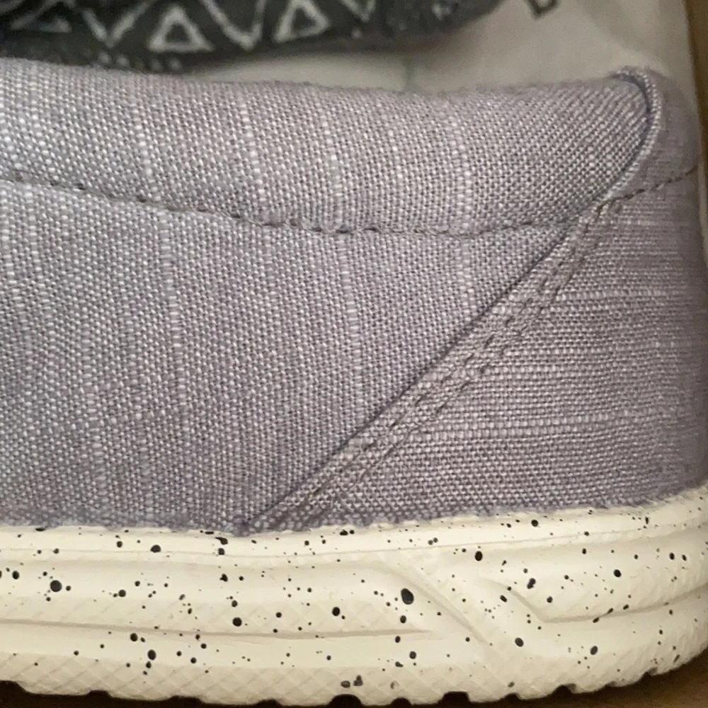 Nwt crēvo Ronnie slip on gray loafer sneakers